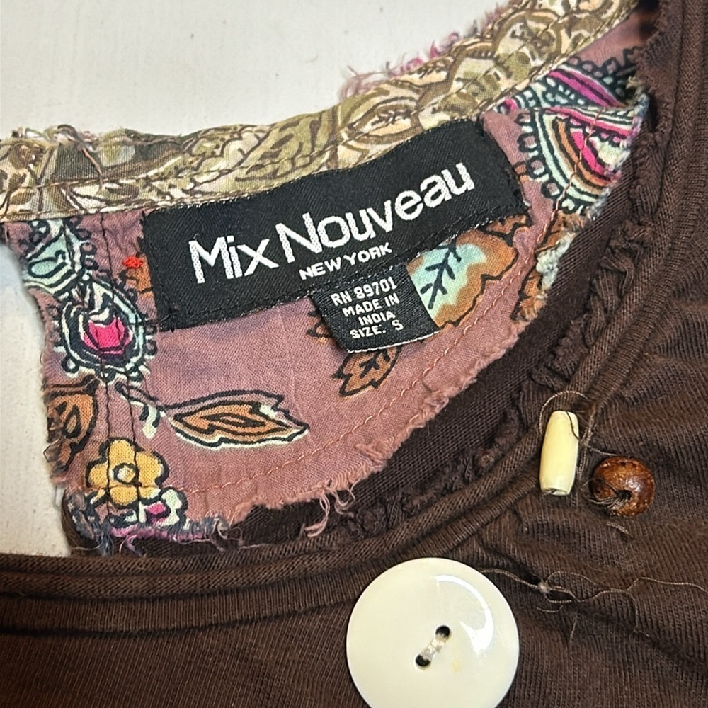 Mix Nouveau New York Long Sleeve - Picture 3 of 16